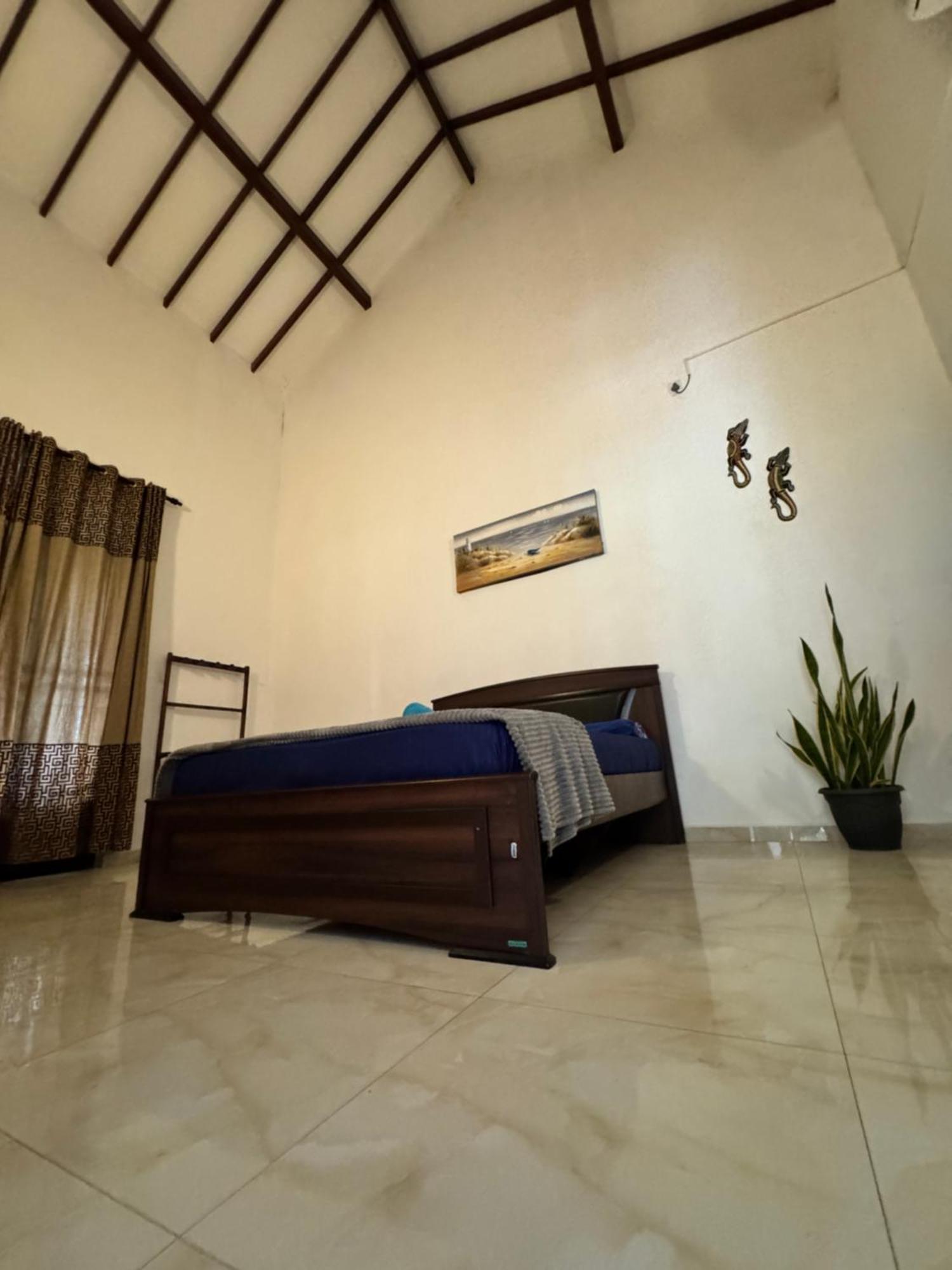 Grand Royal Villa Negombo Exterior photo